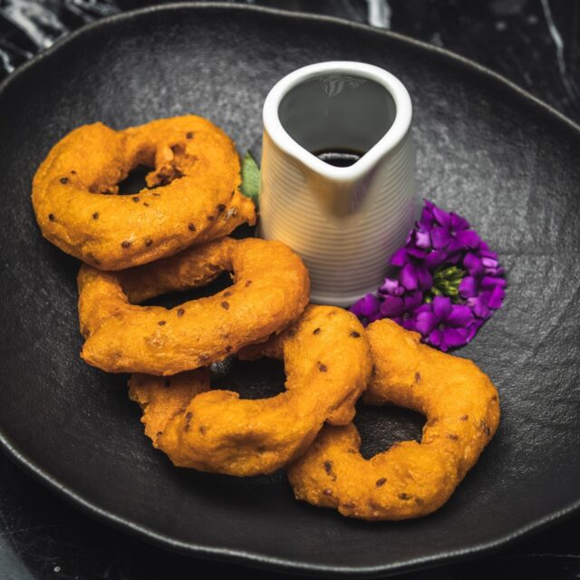 Picarones con miel de chancaca