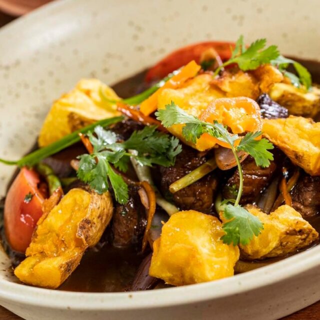 Lomo Saltado Clásico